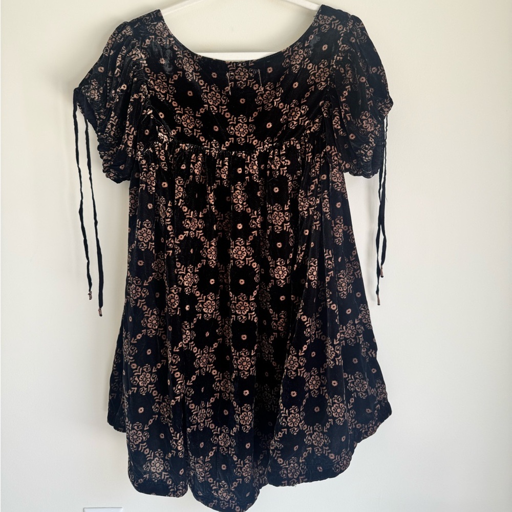 Free People We The Free Black Velvet Floral Babydoll Mini Dress  NWT Medium - Picture 6 of 7